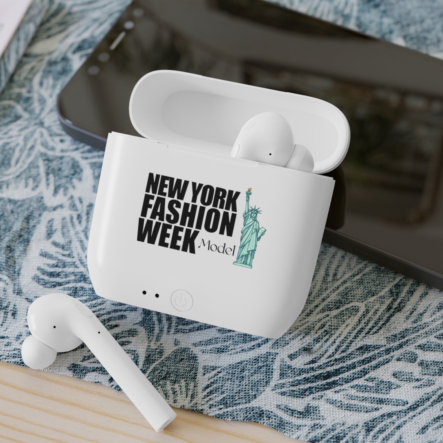 NYFW Essos Wireless Earbuds